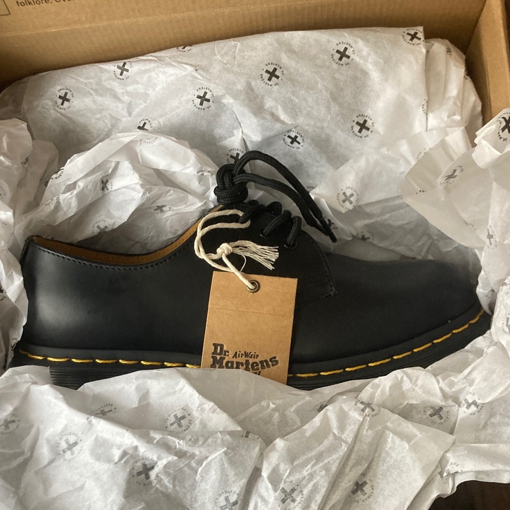 1461 black doc martens oxfords lace up aesthetic goth alt